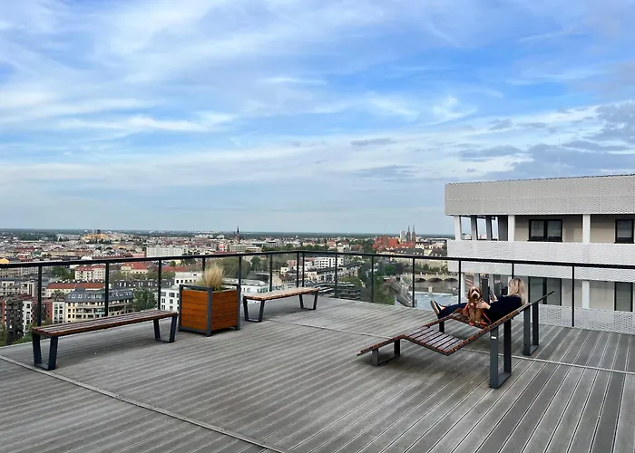 Family House By The River Odra -Panoramic Terrace - 3Room Apartment With 2 Separate Bedrooms And 2 Balconies By Wroapart-Pl- Perfect For Family & Business Stays
