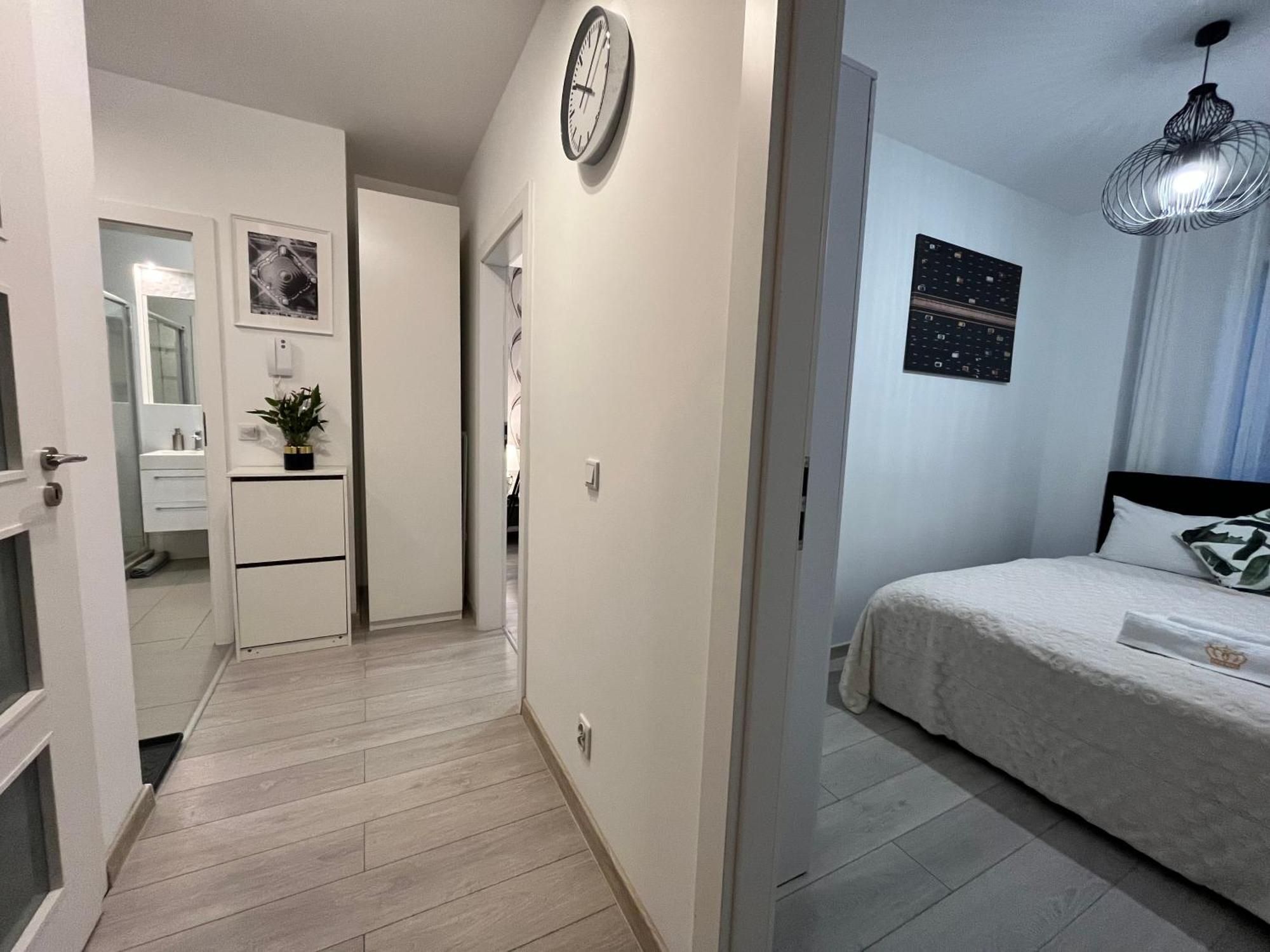 Apartment Family House By The River Odra -panoramic Terrace - 3room With 2 Separate Bedrooms And 2 Balconies By Wroapart-pl- Perfect For Family & Business