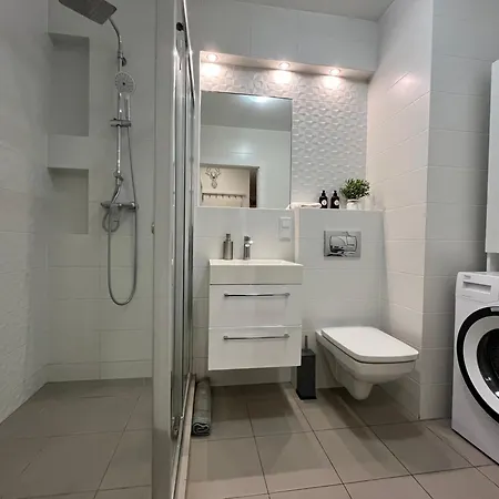Family House By The River Odra -Panoramic Terrace - 3Room Apartment With 2 Separate Bedrooms And 2 Balconies By Wroapart-Pl- Perfect For Family & Business Stays Breslavia Exterior foto