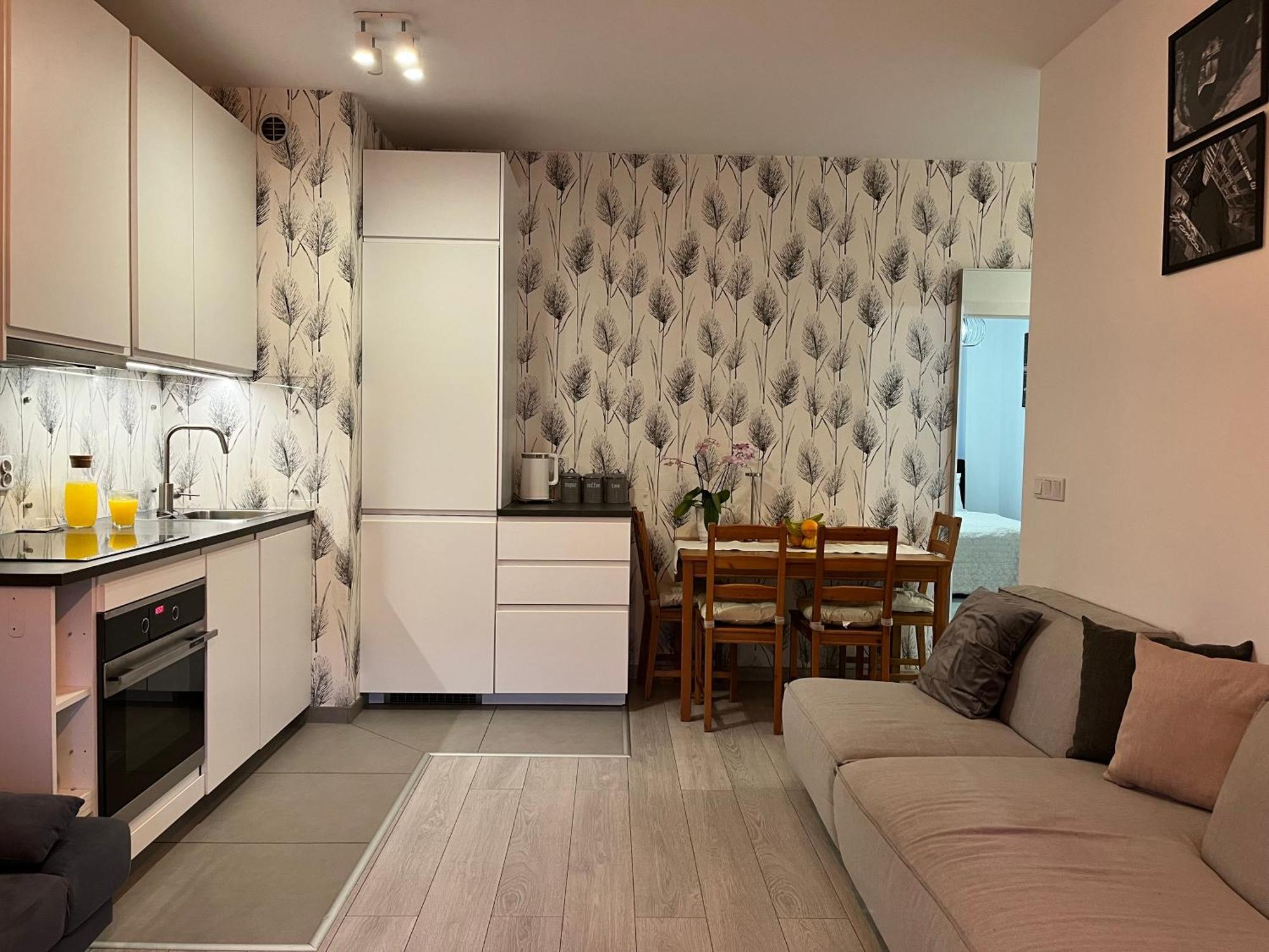 Family House By The River Odra -panoramic Terrace - 3room With 2 Separate Bedrooms And 2 Balconies By Wroapart-pl- Perfect For Family & Business *